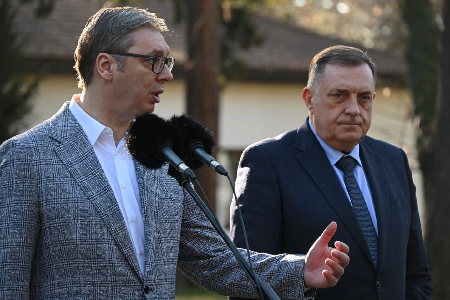 POTPUNA ŠIZOFRENIJA: Dodik i Vučić: Bošnjaci iz Sarajeva žele ratni sukob, RS ga ne želi ali nastavlja borbu